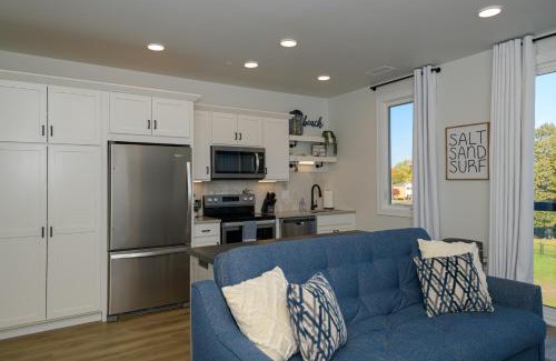 Traverse City Apartamento | Walk to Beach Penthouse Condo in Traverse City!