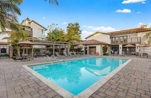 Monarch Beach Casa | Walk to Beach Pool Hot Tub Private Patio Parking Seabreeze Retreat