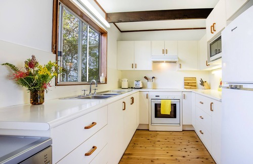 Mollymook Beach Casa | Walk to beach, quiet location