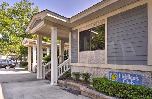 Folly Field Apartamento | Walk to Beach Resort-Style Hilton Head Condo!