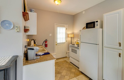 Old Town Apartamento | Somers Point Vacation Rental: Walk to Beach!