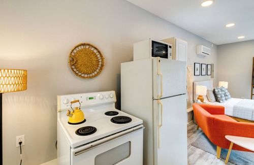 Old Town Apartamento | Somers Point Vacation Rental: Walk to Beach!