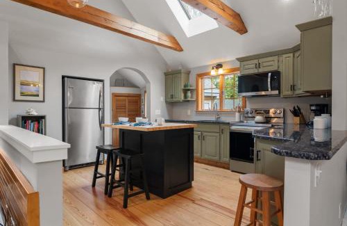 North Eastham Casa | Walk to Beach Spacious Home and Private Backyard
