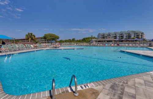 Folly Field Apartamento | Walk to Beach Resort Perks at Hilton Head Condo!