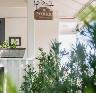 Fort Myers River District Apartamento | Walk to Best Eats and Shops and Stay in Style