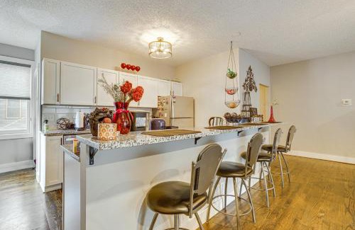 Whittier Casa | Walk to Bites and Whittier Park Uptown Getaway!