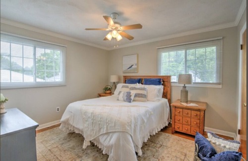 Bristol Casa | Walk to Casino, close to downtown, BMS, and pet friendly