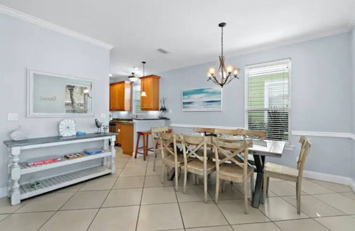 Villages of Crystal Beach Casa | Walk to Crystal Beach!!! Resort Style Pool!!!