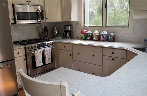 Mystic - New London Casa | Walk to downtown! Ideal location for Mystic adventures.