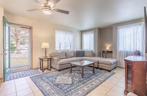 Downtown Leavenworth Apartamento | Walk to Downtown Leavenworth * Sleeps 6 + Pets * Ground Level Gem!