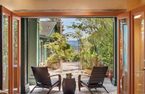 Sebastopol Casa | Walk to Downtown Sebastopol * Luxe Vacation Studio
