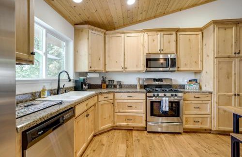 Twain Harte Casa | Walk to Dtwn Charming Family Cabin in Twain Harte