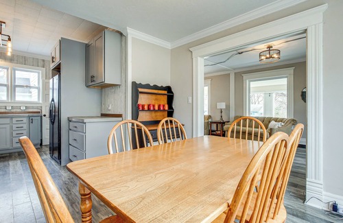 Green Lake Casa | Walk to Dtwn Green Lake: Peaceful Getaway w/ Porch