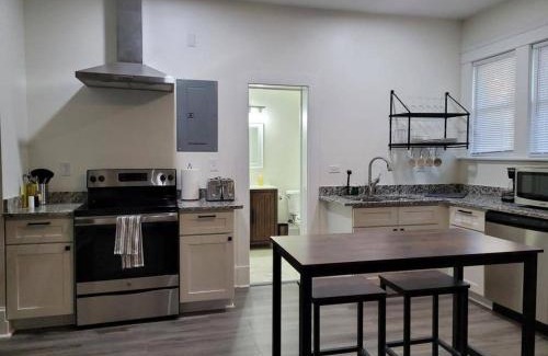 Durham Casa | Walk To Duke Campus! 1 Bedroom In Trinity Park!
