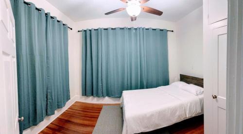 Durham Casa | Walk To Duke Campus! 3 Bedroom In Trinity Park!