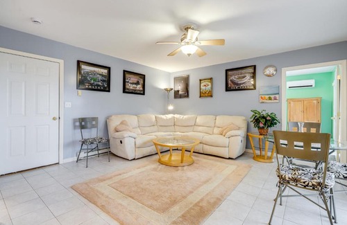 Groton Apartamento | Walk to Eastern Point Beach Apt with Water View!