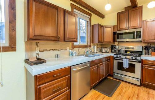 River West Casa | Walk to Everything Bikes AC Dog Friendly