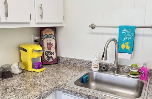 Cherokee Triangle Casa | Walk to EVERYTHING! Steps to Restaurants/Shopping/Nightlife! ~Bardstown Rd /4ppl