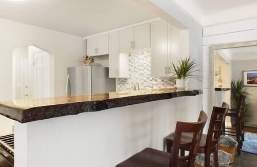 Hiawatha Casa | Remodelado Minnehaha Falls Getaway ~ Lovely Vacation Getaway
