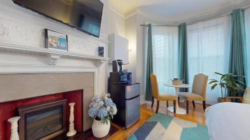 Coolidge Corner South Side Apartamento | Walk To Fenway, Longwood Medical, Large Pvt Room