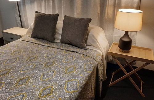 Easton Apartamento | Walk to galleries, shops, restaurants, 5 min to Center Square Easton & market