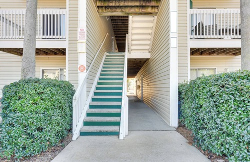Indian Bayou Apartamento | Walk to Golf Course & Beach: Modern Destin Condo