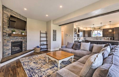 Grand Elk Ranch Casa | Walk To Golf Modern Mtn-View Home in Granby