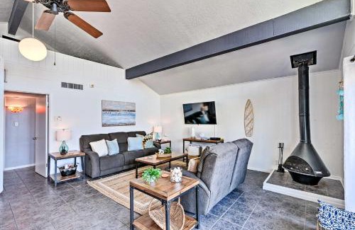 Pirates Beach Casa | Walk to Gulf Cozy Beach House in Galveston!