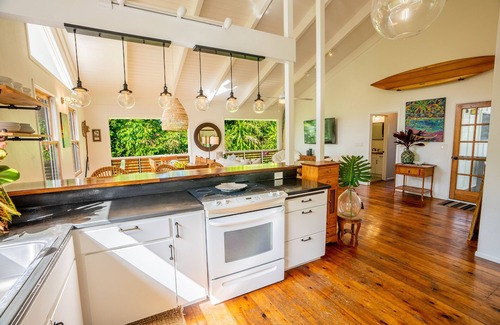 Hanalei Casa | Walk to Hanalei Bay&Town. Waterfalls&Mountain Views. A/C, FREE Surf,Sup,Bike.etc