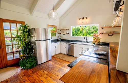 Hanalei Casa | Walk to Hanalei Bay&Town. Waterfalls&Mountain Views. A/C, FREE Surf,Sup,Bike.etc
