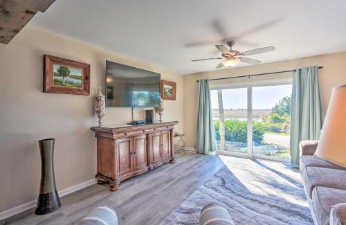 Oceanmarsh Subdivision Apartamento | Walk to Harbor Island Beach Cozy St Helena Villa!