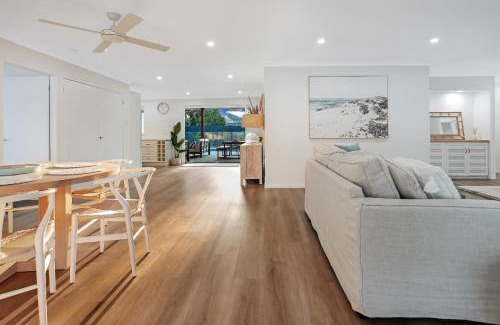 Noosa Heads Casa | Walk to Hastings Street, Noosa Sound