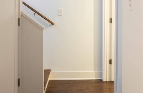 Pilsen Apartamento | Walk to IMD, Eats, Bars | EZ Access + WD | Zencity