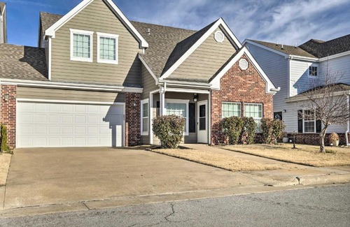 Afton Casa | Walk to Lake Family Gem with Pool Access in Afton