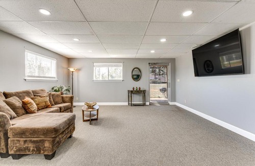 Wewahitchka Casa | Walk to Lake Fishing Retreat in Wewahitchka