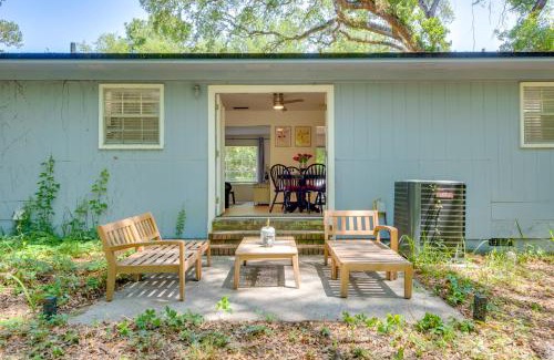 Tallahassee Casa | Walk to Lake Munson Tree-Filled Tallahassee Gem!