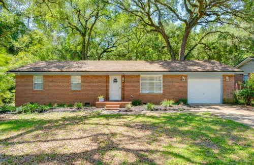 Tallahassee Casa | Walk to Lake Munson Tree-Filled Tallahassee Gem!