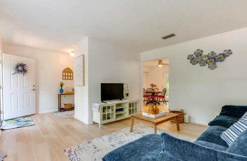 Tallahassee Casa | Walk to Lake Munson Tree-Filled Tallahassee Gem!