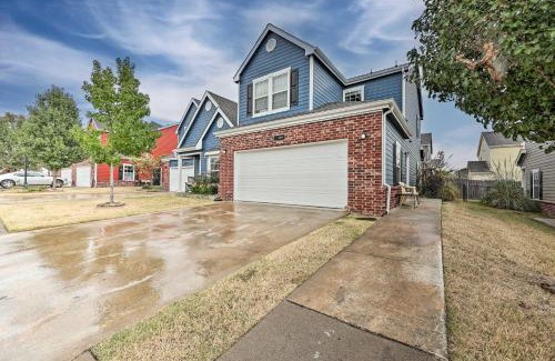 Afton Casa | Walk to Lake Townhome with Hot Tub in Afton!