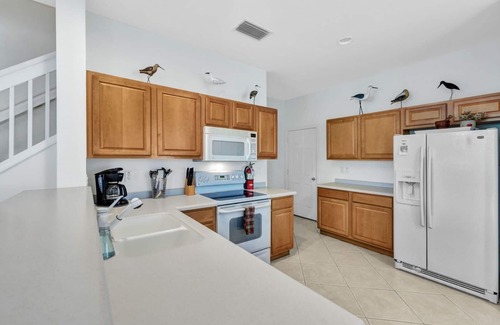 Lakewood Village Casa | Caminar a Lakes Park Lakewood Village Casa de pueblo grande con instalaciones del complejo