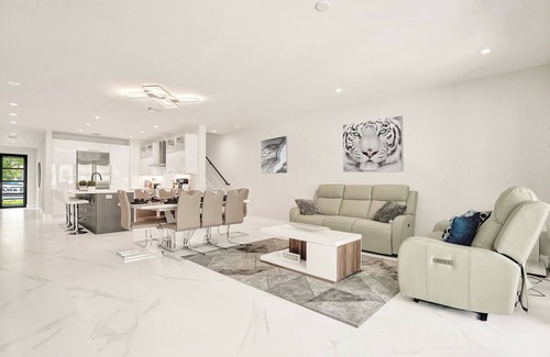 Colee Hammock Casa | Casa Las Olas - As seen on CBS Emmy Awarded show