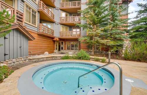 Copper Mountain Village Apartamento | Walk to Lifts Copper Mtn Condo in Center Village!