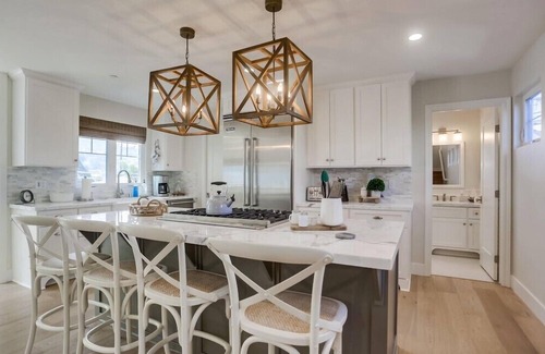 La Jolla Shores Casa | A ESTRENAR ★ Walk to Ocean ★ AC ★ 3 niveles
