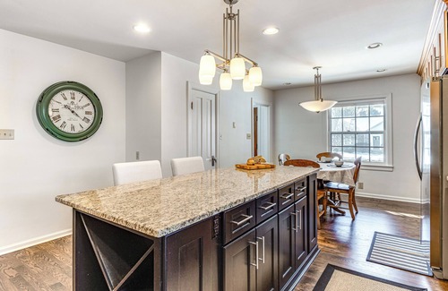 Zionsville Casa | Walk to Main St & Parks: Zionsville Village Home