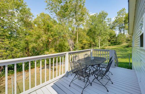 Williamstown Casa | Walk to Main Street! Family Home in Williamstown