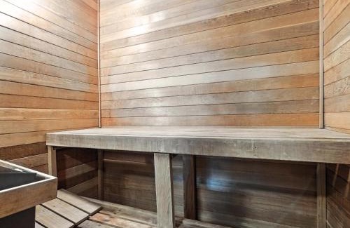 Northwest Apartamento | Walk to METRO - Quiet 1BR with Sauna Rock Creek Park
