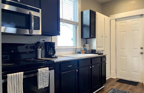 West Columbus Casa | Walk to Mount Carmel | Pet Friendly