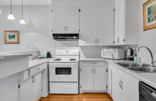 Starkville Casa | Walk to MSU | Cozy | Smart TVs