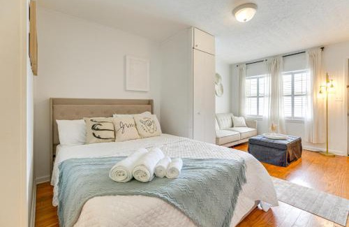 Cherry Grove Beach Apartamento | Walk to North Myrtle Beach Studio with Pool Access!