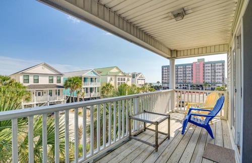 Surfside Beach Casa | Walk to Ocean and Pier Surfside Beach House with Pool